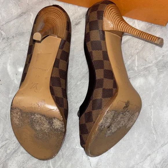 Louis Vuitton Black and Brown Peep-Toe Heels - Picture 4 of 6